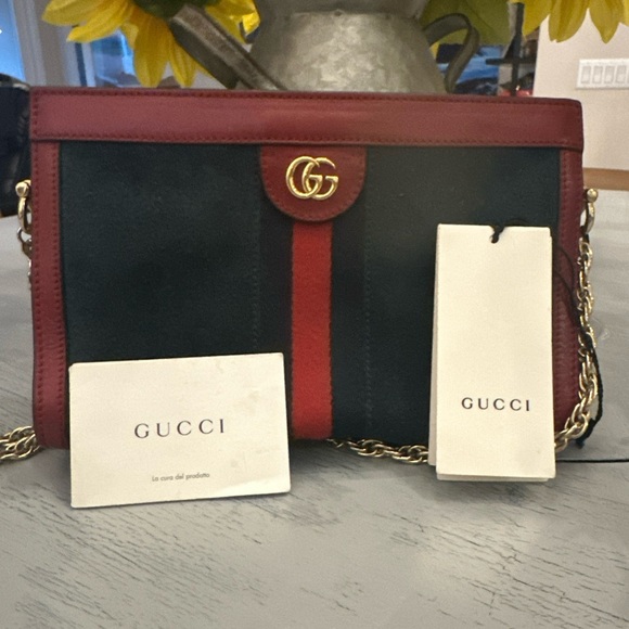Gucci Red and Black Crossbody Bag - Picture 1 of 11